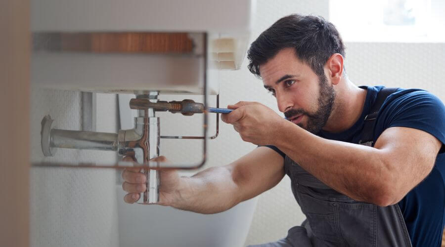 Local tankless water heater installation in Nicoma Park, OK